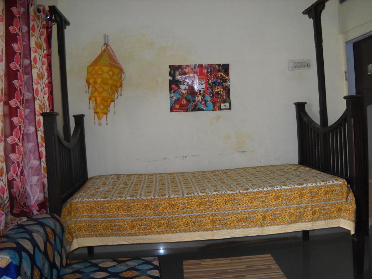 Nadya Homestay For Female & Family ジャイプール エクステリア 写真