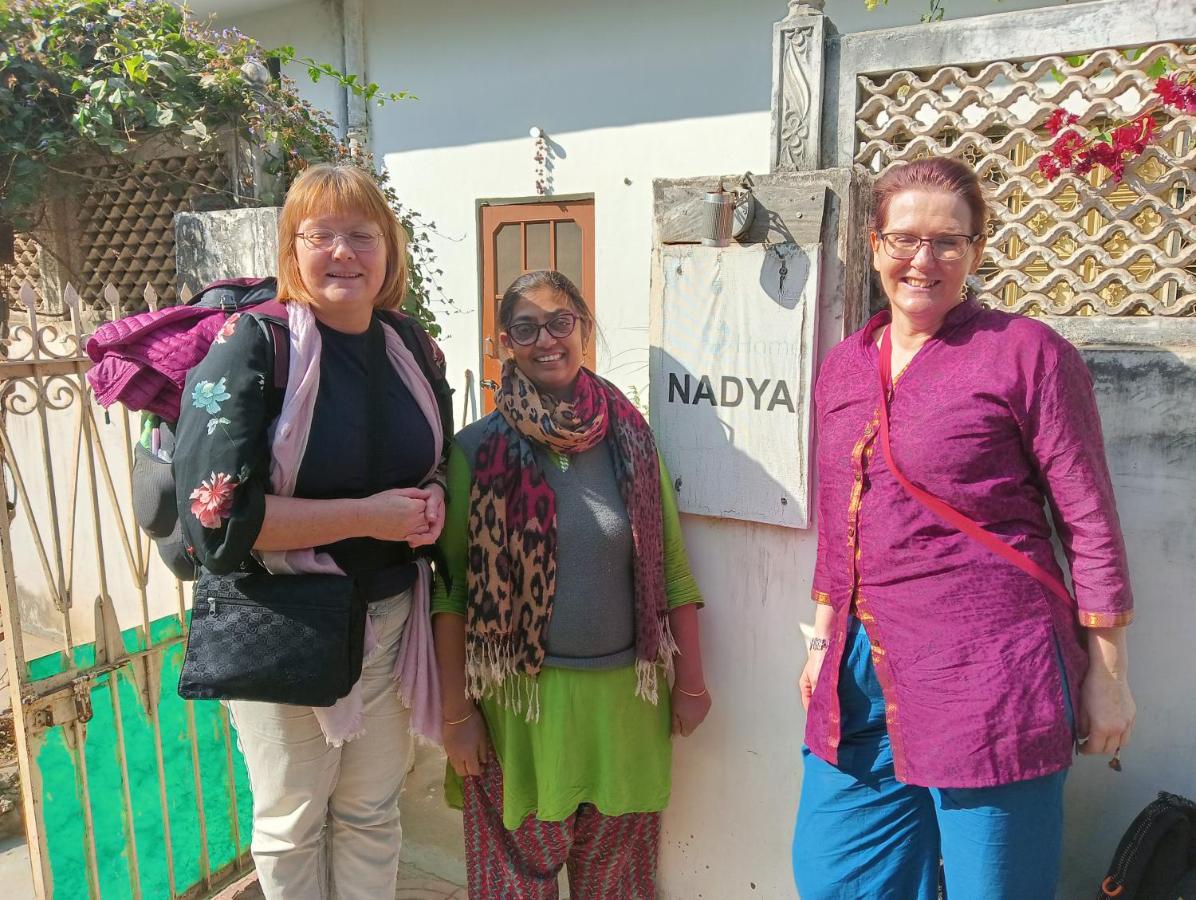 Nadya Homestay For Female & Family ジャイプール エクステリア 写真