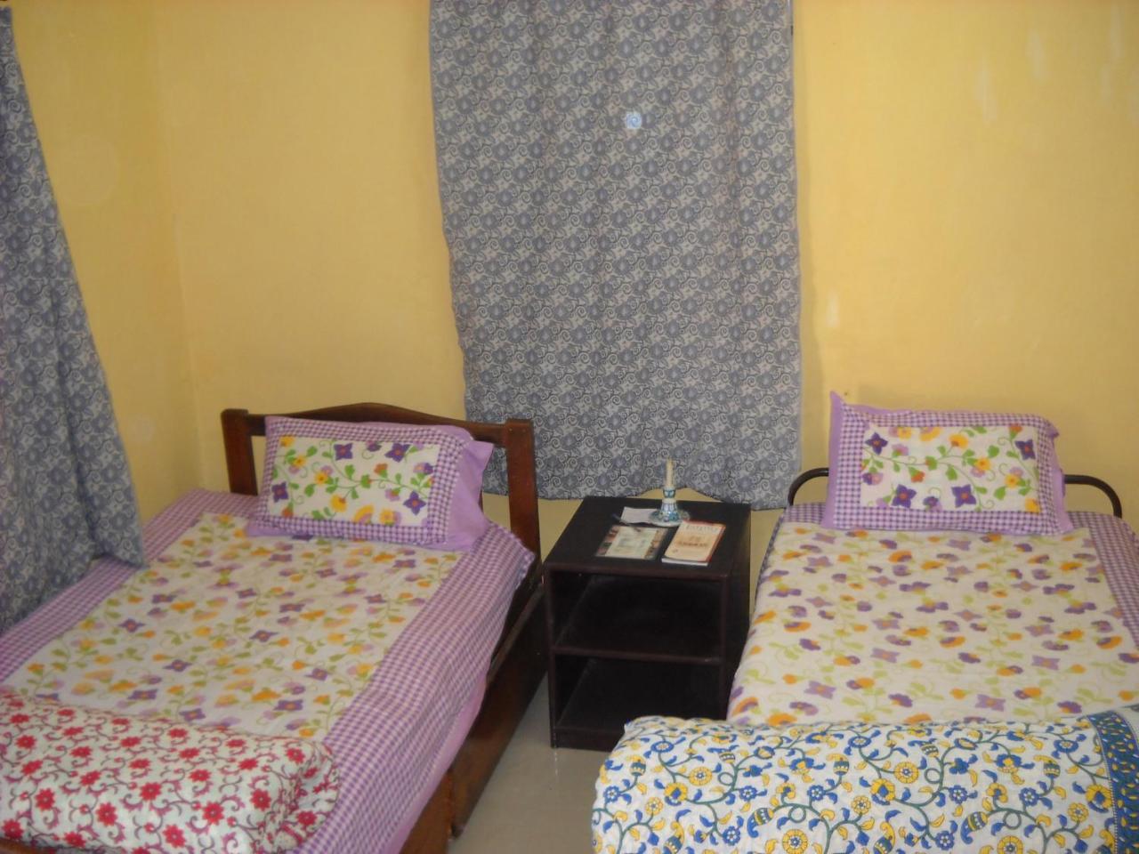 Nadya Homestay For Female & Family ジャイプール エクステリア 写真