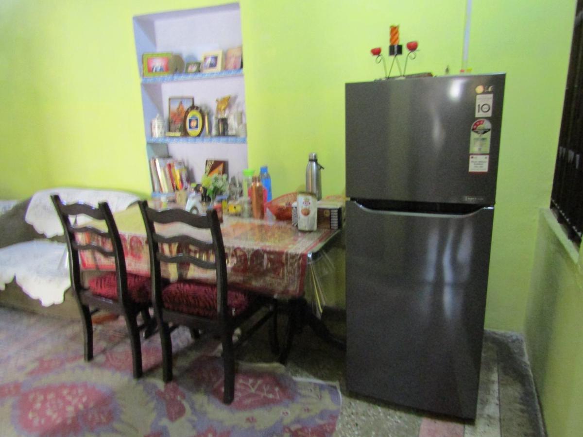 Nadya Homestay For Female & Family ジャイプール エクステリア 写真